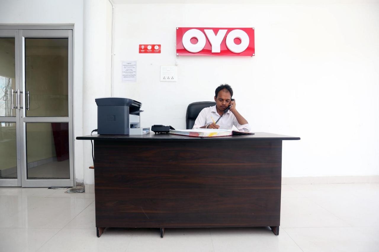 Oyo 15355 Govind Guest House Gorakhpur Kültér fotó
