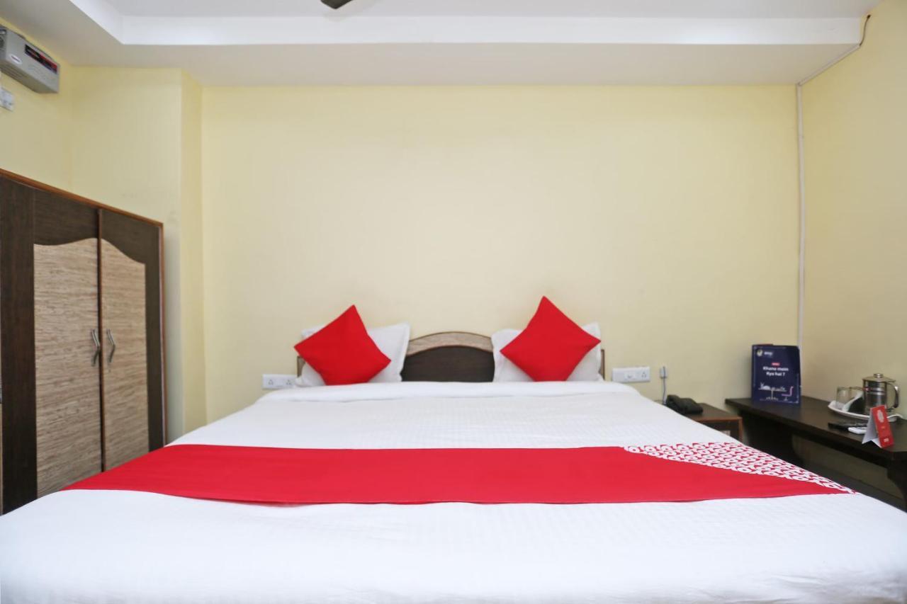 Oyo 15355 Govind Guest House Gorakhpur Kültér fotó