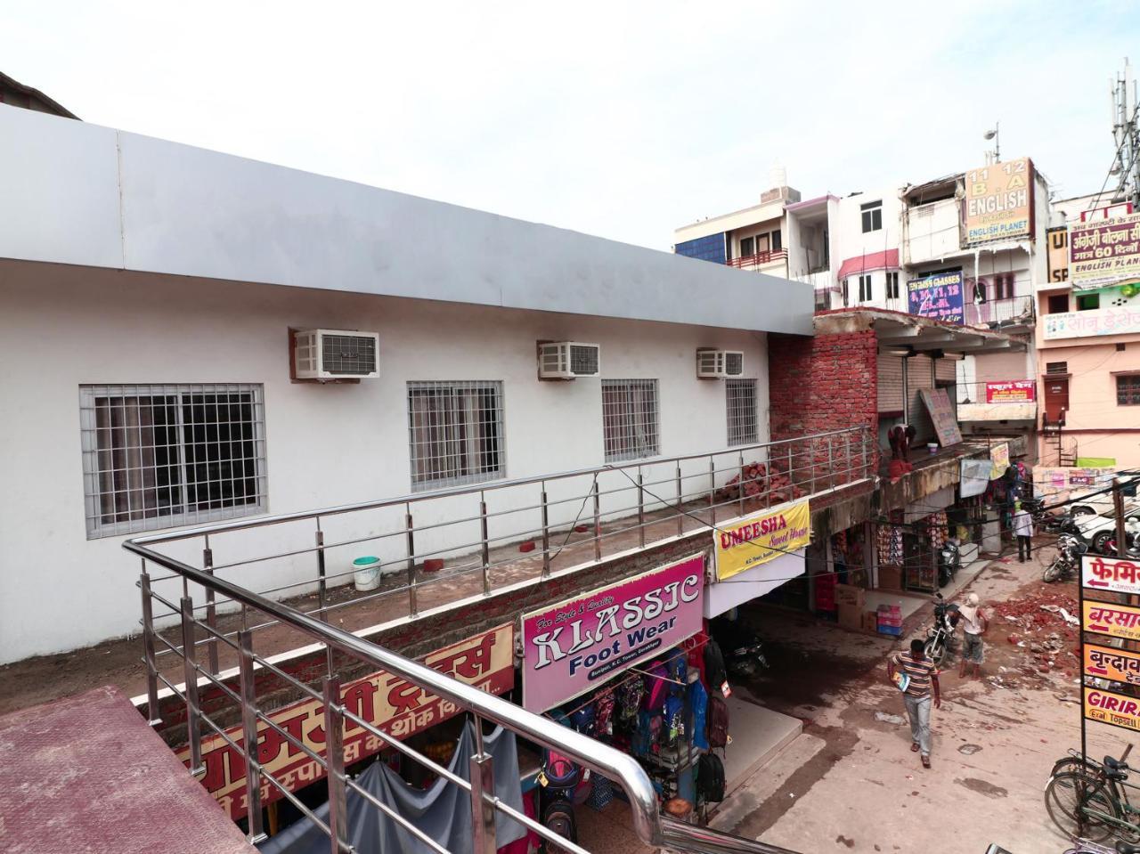 Oyo 15355 Govind Guest House Gorakhpur Kültér fotó